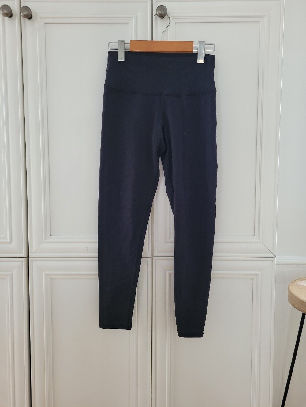 ALO LEGGINGS IN BLACK M
